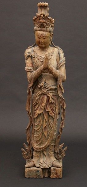 null Chine

Dame de cour

Bois sculpté avec traces de polychromie

XIXème siècle

Haut....