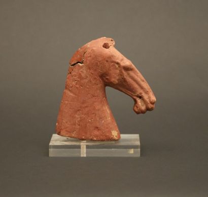 null Chine

Tête de cheval

Terre cuite

Epoque Han I/IIème siècle après J.-C.

(accidents...