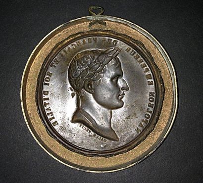 null GALLE Claude (1759-1815) d’après

Portrait de profil de l’Empereur Napoleon...