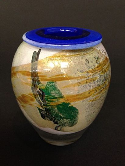 null NOVARRO Jean-Claude, (né en 1943)

Vase de forme ovoïde en verre soufflé

polychrome

Signé...