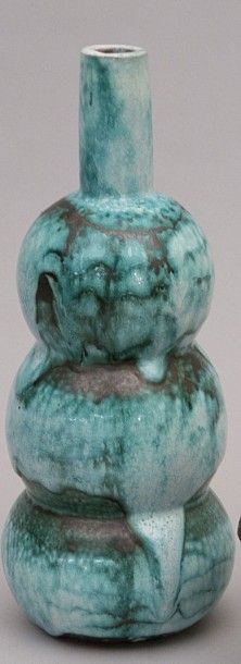 null C.A.B. (Céramique d’Art de

Bordeaux) - PRIMAVERA

Gourde de forme trilobée...