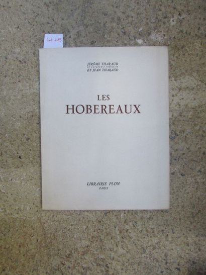 null THARAUD Jérome et Jean. Les Hobereaux. Paris, Plon, 1943, broché, 48 pages illustrée...