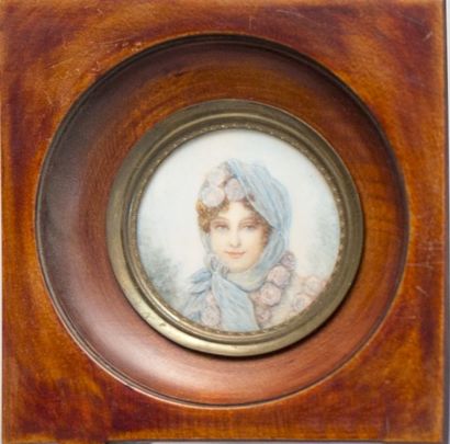 null École Française du XIXème siècle

Portrait d’une élégante aux roses et au voile

bleu

Miniature...
