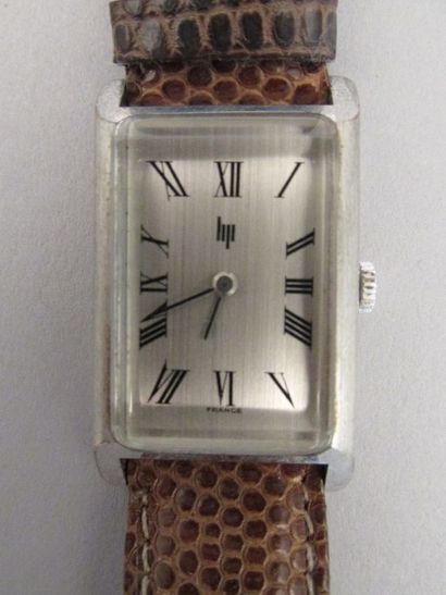 null LOT HORLOGER (7 montres de stock

vintage), vers 1960/70

Constitué d’un chronographe...