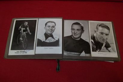 null Ensemble de 38 photos-cartes de champions cyclistes des années 1940-1950 dont...