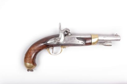 null Pistolet réglementaire français, Mle

1822 TBis platine marquée Mre Rle de Mutzig

-...