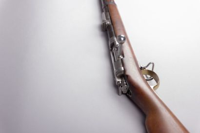 null Fusil réglementaire MAUSER - 1871

fabrication 1873 - Cal. 11mm - N°7381- (culasse

portant...