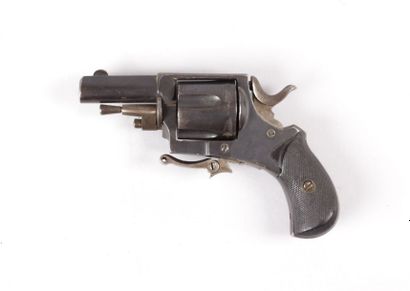 null Revolver "The Lincoln" - Cal. 31 - crosse

de forme bec de corbin - détente...
