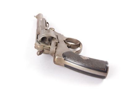 null Revolver type 1874 pour officier - fabrication

privée - poinçon St Etienne...