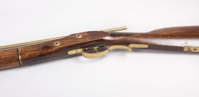 null Carabine type Kentucky pour le tir à poudre

noire - Cal. 45 PN - canon octogonal...