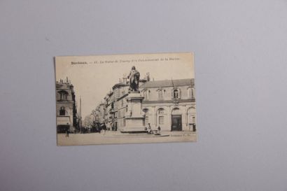 null Lot de 56 CP  sur Bordeaux ville

et monuments

(bon état général)