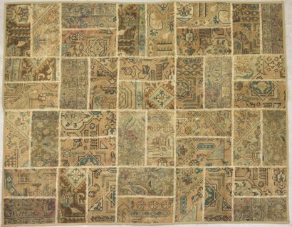 VINTAGE Vintage Patchwork de fragments de tapis anciens

200 cm x 158 cm