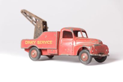 null DINKY TOYS Echelle 1/43ème

Dépanneuse Citroën

(manque la roue arrière droite,...