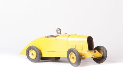 null JOUET CITROEN 

Modèle "Petite Rosalie" de 1935

Voiture de course de couleur...