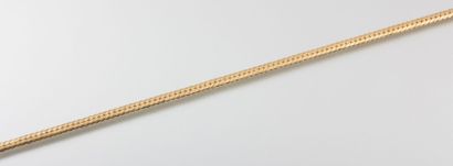 null Collier en or jaune à maille anglaise.

Poids 12,64 g - Longueur 46 cm