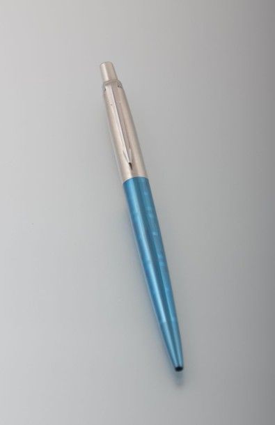null PARKER stylo bleu et métal