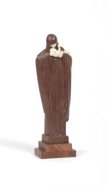 null HEUVELMANS Lucienne Antoinette (1885-

1944)

Vierge à l'Enfant

Bois et ivoire...