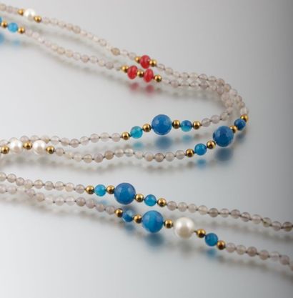 null Sautoir coloré de perles d'agate de différentes couleurs et de perles de culture...