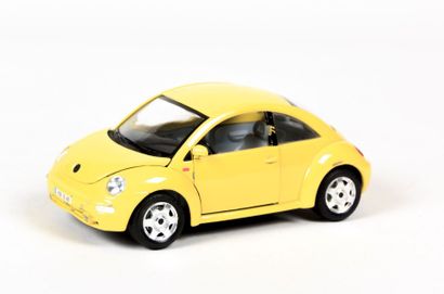 null BURAGO (ITALIE)

Volkswagen new Beetle jaune 1998 - 1/24ème

(usures d'usage,...
