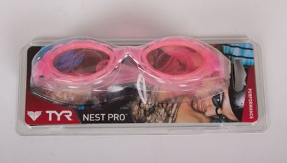 null THYR - PRO NANO

Lunettes de natation

(état neuf)

Ce lot sera inscrit sur...