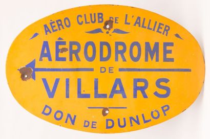 null Plaque émaillée de forme ovale marquée "Aéro club de L'Allier Aérodrome de Villars...