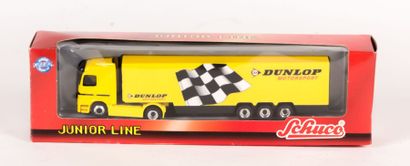 null SCHUCO (CHINE)

Camion routier Mercedes Bentz et sa remorque Dunlop Motorsport...