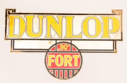 null Plaque émaillée marquée "Dunlop Fort 90" 

(usures et manques)

28,5 x 50 cm

Note...