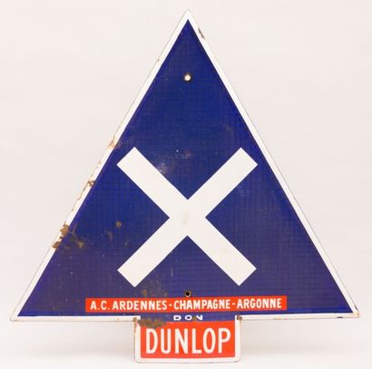 null Plaque émaillée de forme triangulaire marquée "A.C. Ardennes - Champagne - Argonne...
