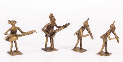null AFRIQUE

Quatre figurines en bronze figurant des musiciens

(quelques traces...