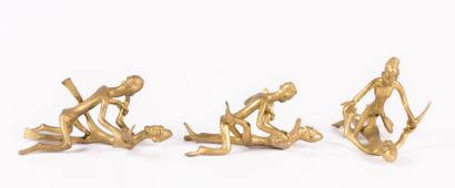 null AFRIQUE

Trois figurines en bronze figurant des couples en plein ébats sexuels...