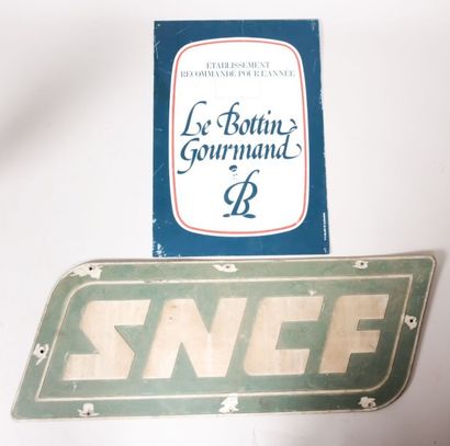 null Lot de deux plaques lithographiées marquées SNCF pour l'une et "Etablissement...