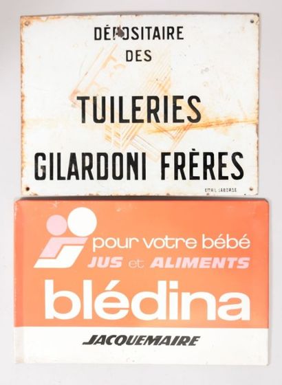 null Lot de deux plaques l'une émaillée marquée "Dépositaire des Tuileries Gilardoni...