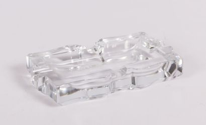 null BACCARAT 

Cendrier en cristal de forme rectangulaire

Haut. : 2,8 cm - Long....