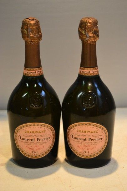 null 2 Blles	Champagne LAURENT PERRIER Cuvée Rosé Brut		NM

	Et.: 1 impeccable, 1...