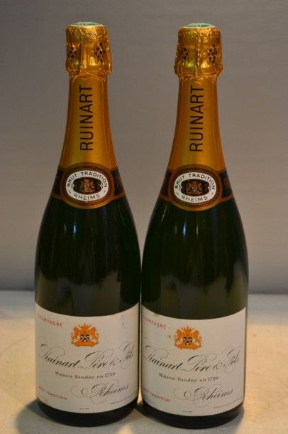 null 2 Blles	Champagne RUINART Père & Fils Brut Tradition		NM

	Et. à peine tachées....
