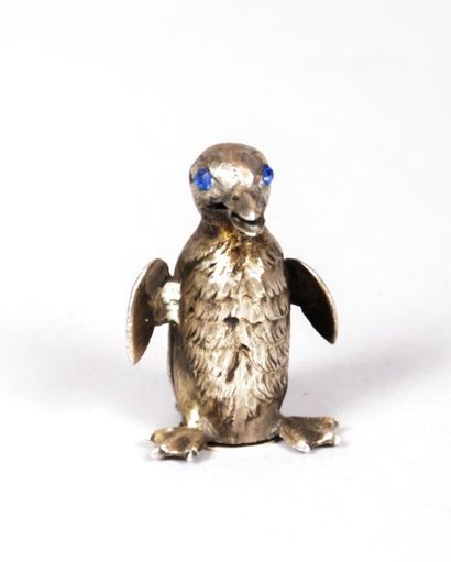 null Salière en argent figurant un pingouin, les yeux en verre bleu

Poids brut :...