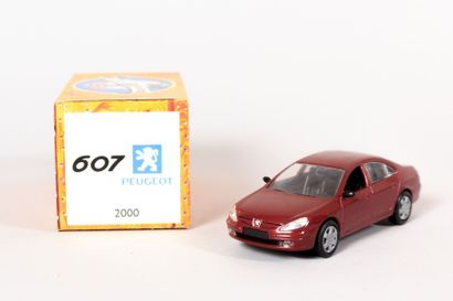 null NOREV (CH)

Peugeot 607 2000 - N°FC2405

Echelle 1/43

(bon état, dans sa boîte...