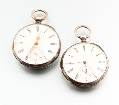null Deux montres de gousset en argent, les cadrans à chiffres romains pour les heures,...