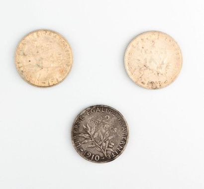 null TROISIEME REPUBLIQUE (1871-1940)

Trois pièces de deux francs Semeuse 1910,...
