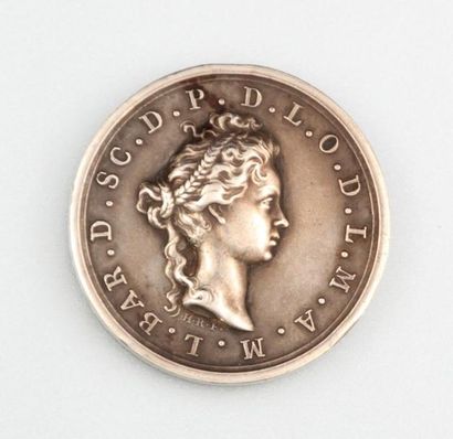 null Médaille Ordre de la Mouche à Miel, né en 1703

Portrait de la duchesse de Maine...