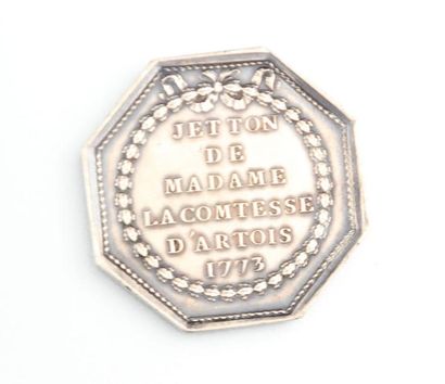 null Jetton de forme octogonale marqué "Jetton de Madame la Comtesse d'Artois 1773"...