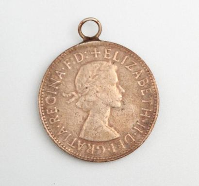 null ANGLETERRE 

Un penny 1962 monté en médaille

Poids brut : 9,28 g

(bon état...