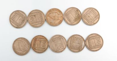 null ALGERIE FRANCAISE

Dix pièces de cent francs Quatrième République 1950 signées...