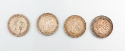 null AUTRICHE

Lot de quatre pièces de un couronne Franz Joseph I 1893, 1894, 1915...