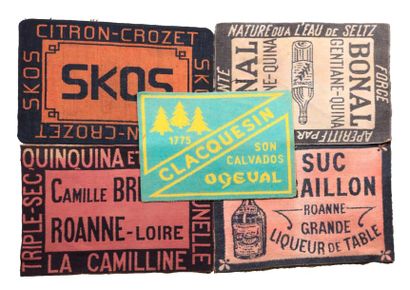 null Lot de cinq tapis publicitaires de marque Citron Crozet - Suc Braillon - Camille...