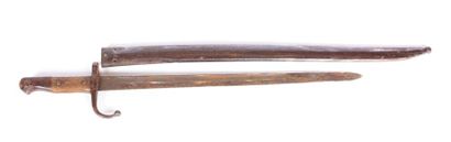 null Baïonnette britannique - lame à gorge 

Long. totale : 58,6 cm 

(oxydation...