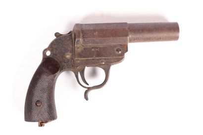 null Pistolet signaleur allemand modèle 1942 - finition bronzée - corrosion de surface...