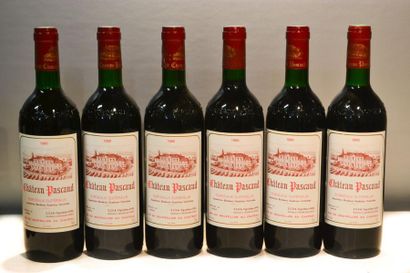 null 6 Blles	CH. PASCAUD	Bordeaux Sup.	1990

	Et. excellentes. N : 1 mi/bas goulot,...