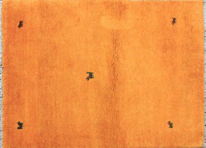 null GABBEH

Tapis en laine à décor d'animaux sur fond orange

154 x 110 cm