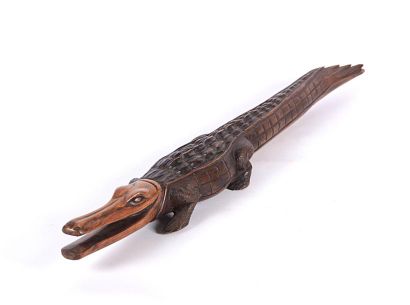 null MALI

Sculpture en bois figurant un crocodile

XXème siècle

(léger manque à...